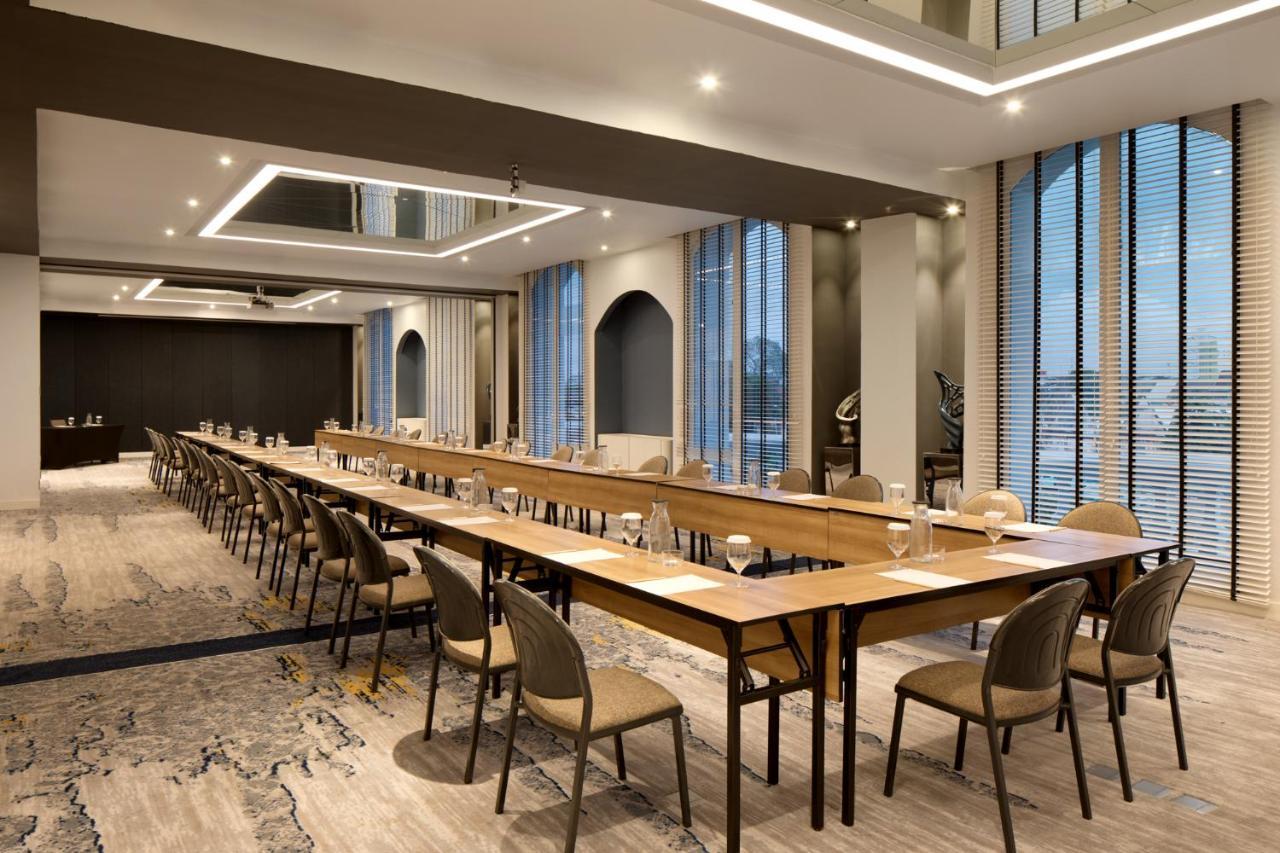 Mercure Jakarta Batavia Экстерьер фото
