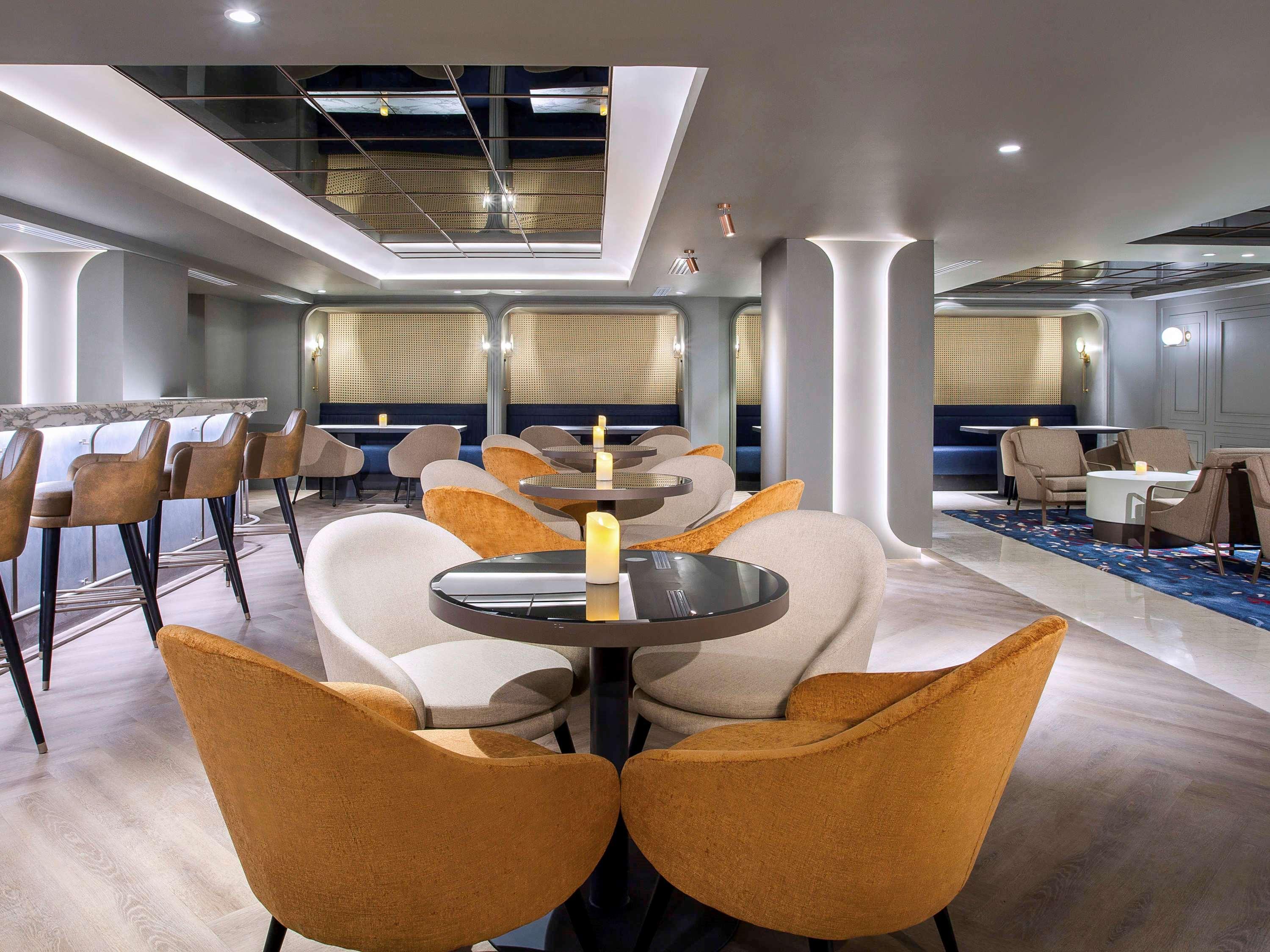 Mercure Jakarta Batavia Экстерьер фото