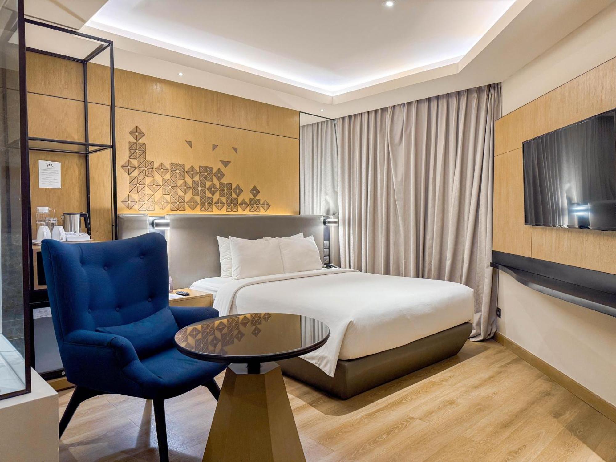 Mercure Jakarta Batavia Экстерьер фото
